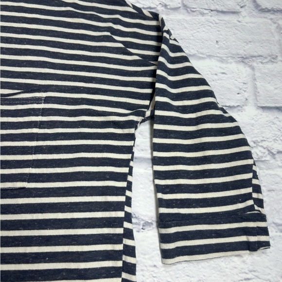 Umgee Gray and Cream Striped 3/4 Length Sleeve Top. Size XL. - Picture 5 of 9
